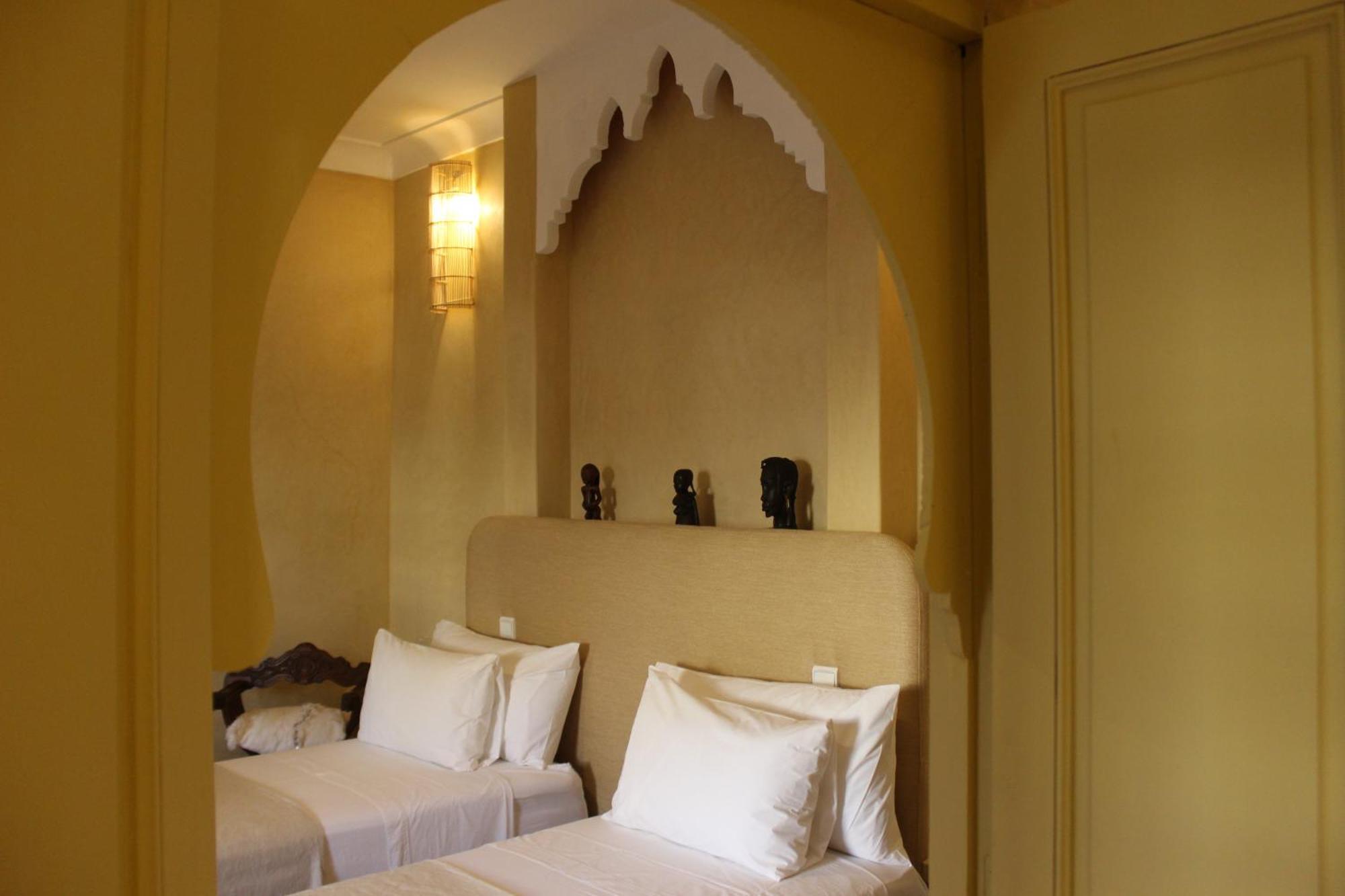 Riad Emberiza Sahari มาร์ราเกช ภายนอก รูปภาพ